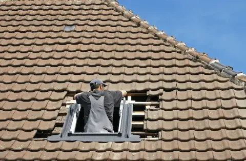 Pose de velux - Frières-Faillouël